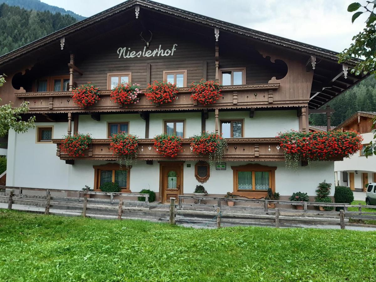 Nieslerhof Villa Mayrhofen Exterior photo